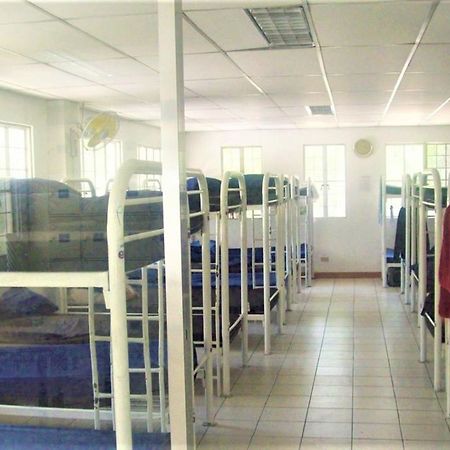Luneta Dormitory - Hostel Manila Ngoại thất bức ảnh